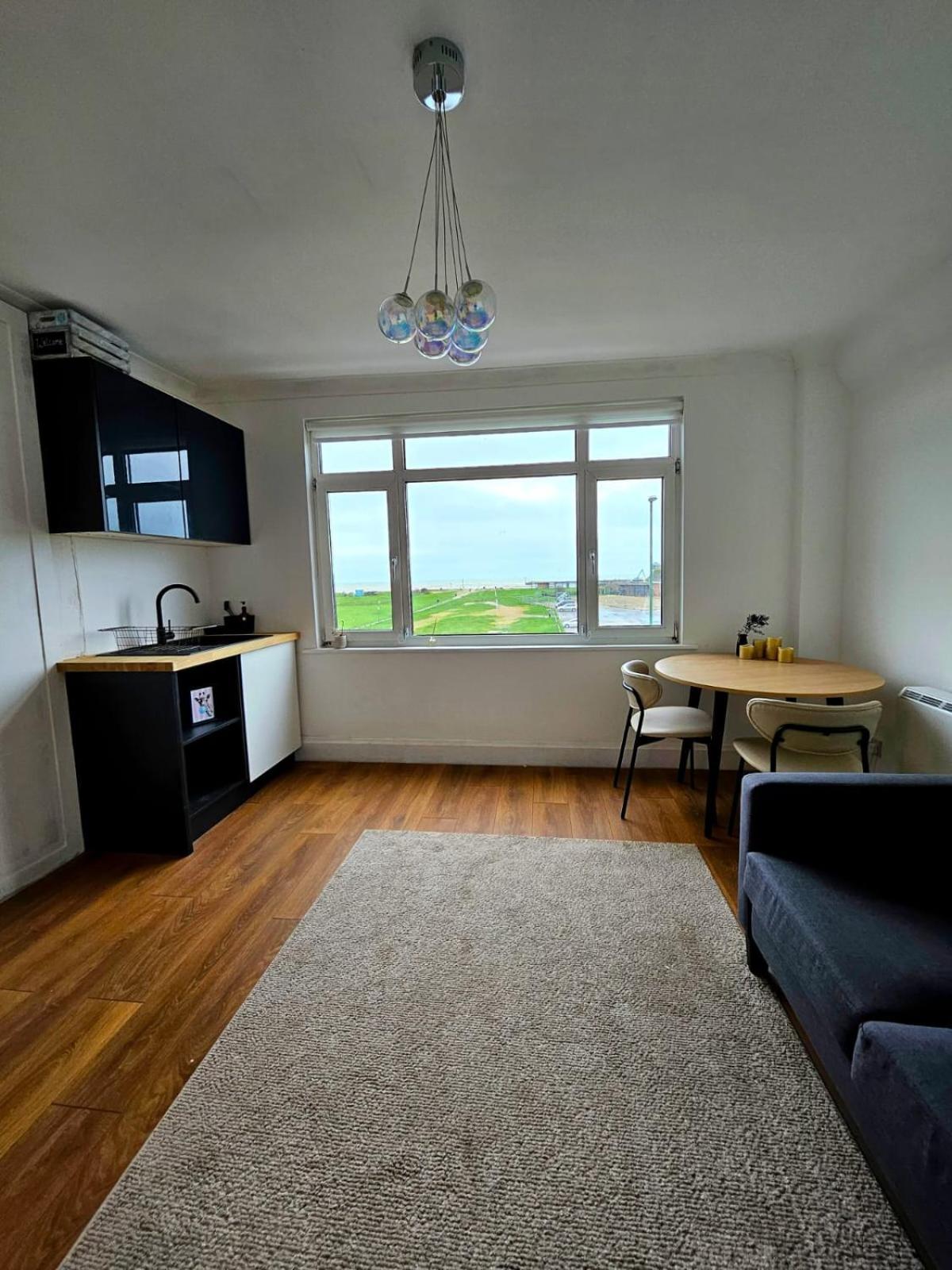 Seaview 2 Bedroom Apartment リトルハンプトン エクステリア 写真